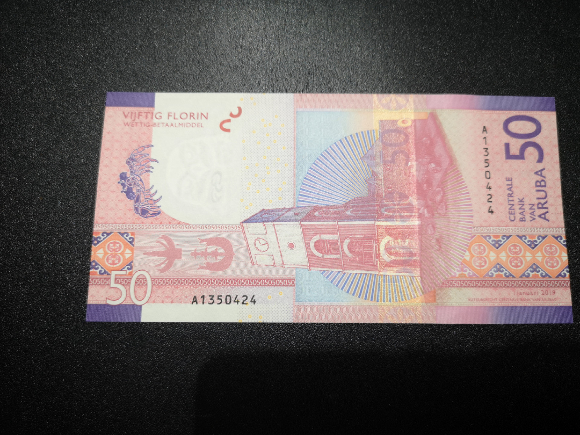 《外钞收藏家》第一百五十三期拍卖（本期94件） 2019年阿鲁巴50 A冠 全新UNC