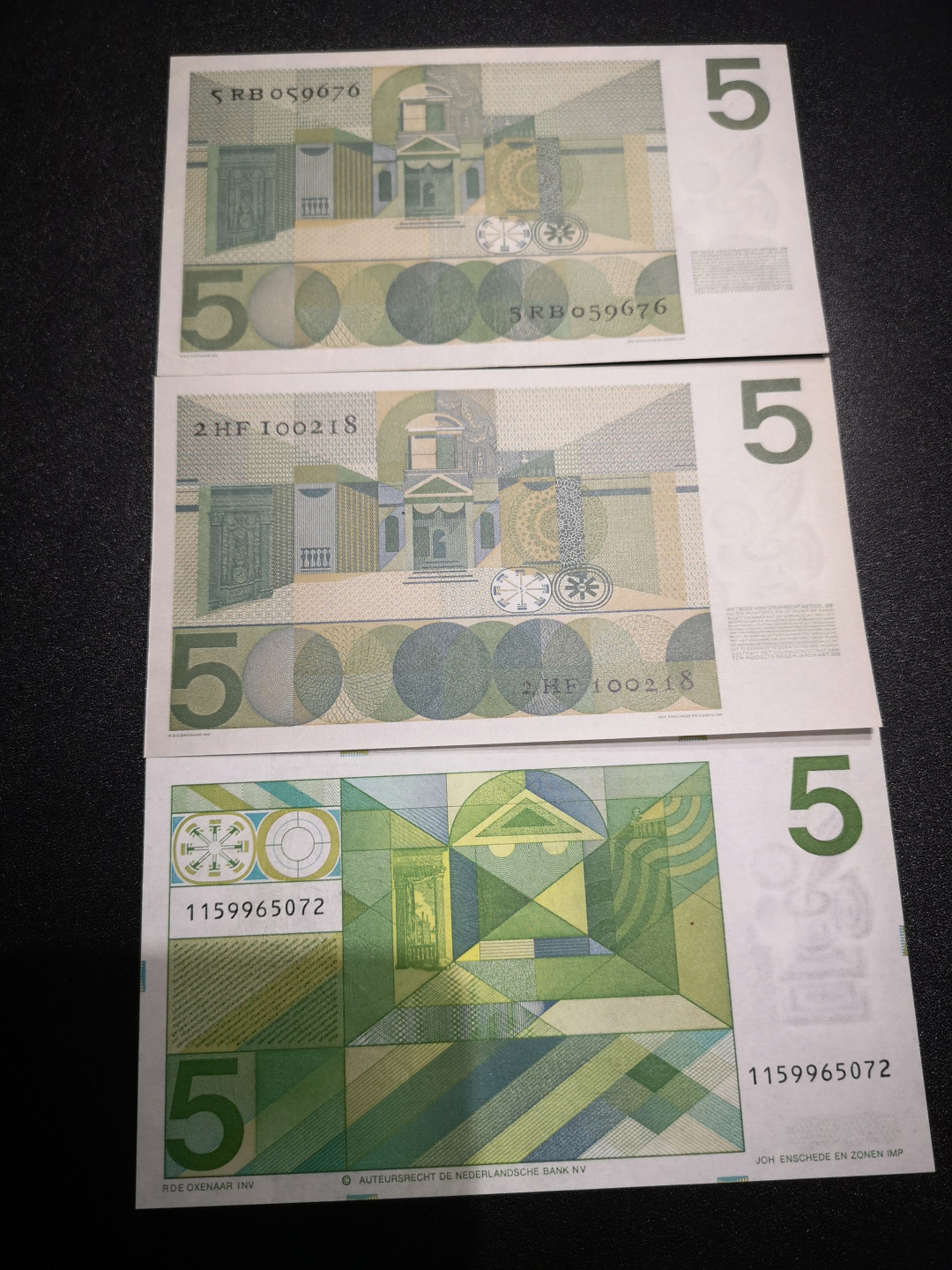 《外钞收藏家》第一百五十三期拍卖（本期94件） 荷兰1973年5盾近全新  另外两张VF品相 3张一起