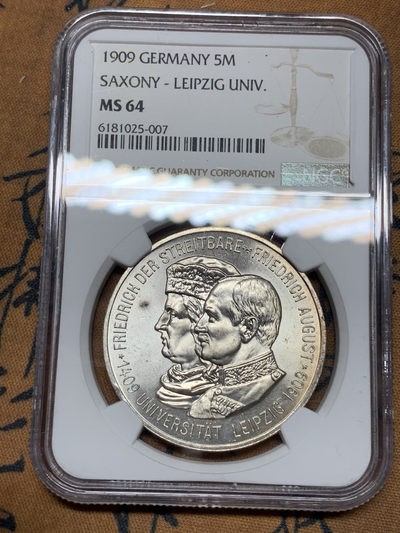 《竞宝斋》钱币微拍-第21场-本周日，周一2场连拍（全场顺丰包邮） - NGC-MS64 德国 萨克森 1909年莱比锡大学 5马克 大银币 爆光好品