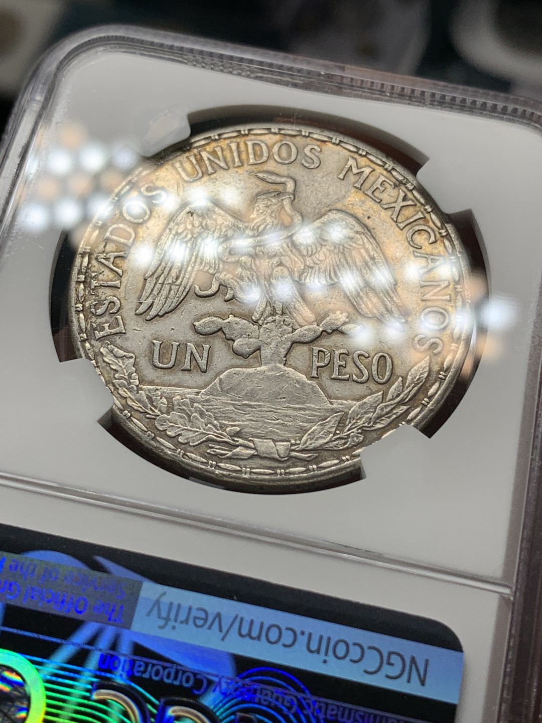 《竞宝斋》钱币微拍-第21场-本周日，周一2场连拍（全场顺丰包邮） NGC-AUD  墨西哥骑马鹰洋1比索  1913  原味老包浆  热门低估品种