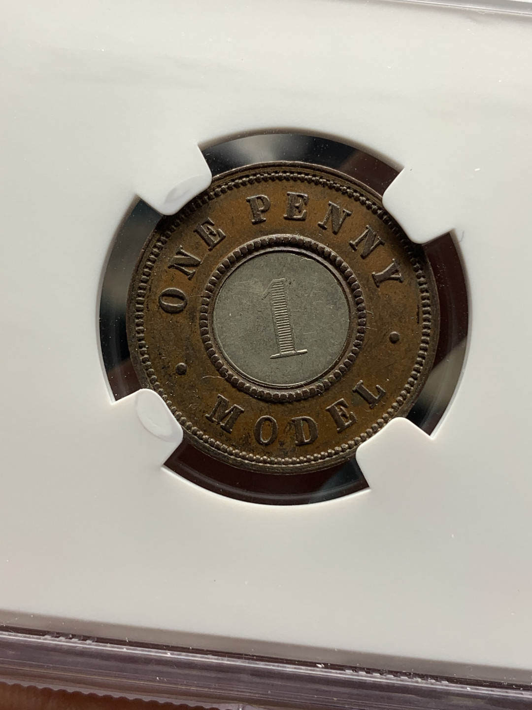 《竞宝斋》钱币微拍-第21场-本周日，周一2场连拍（全场顺丰包邮） NGC MS63 英国1844年  双色 1便士 样币 高分难得