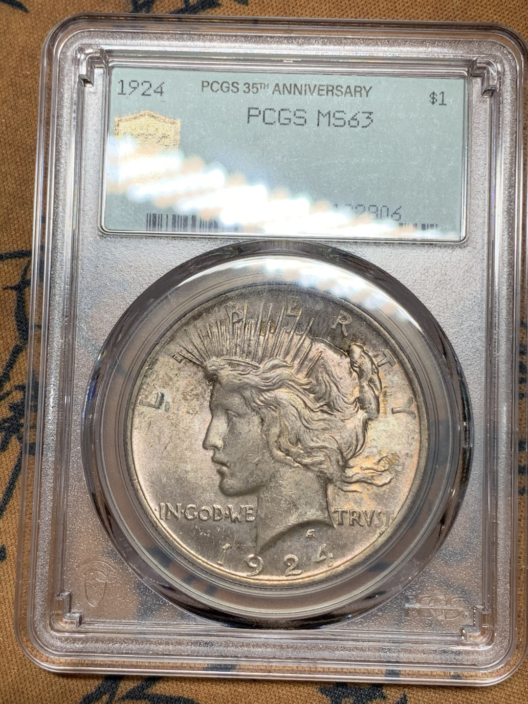 《竞宝斋》钱币微拍-第21场-本周日，周一2场连拍（全场顺丰包邮） PCGS-MS63 美国 1924年 和平币 35周年盒 彩浆