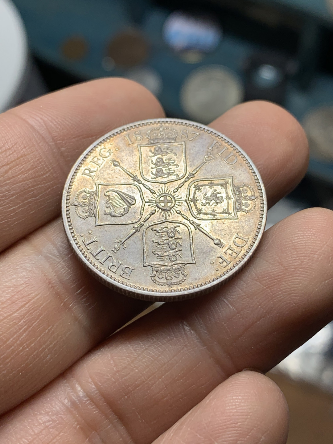 《竞宝斋》钱币微拍-第21场-本周日，周一2场连拍（全场顺丰包邮） 英国1887年维多利亚高冠2先令金色包浆