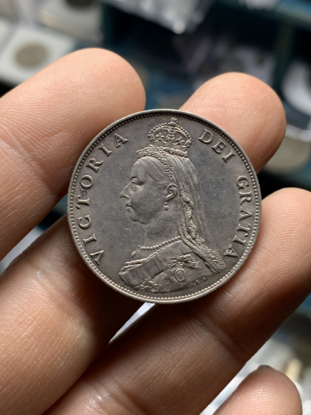 《竞宝斋》钱币微拍-第21场-本周日，周一2场连拍（全场顺丰包邮） 英国1887年维多利亚高冠2先令金色包浆