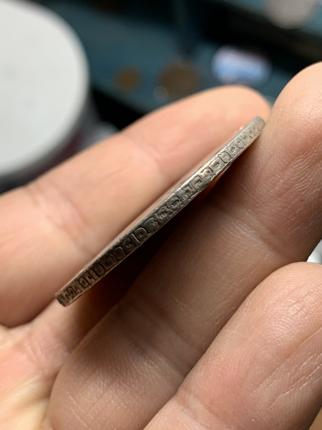 《竞宝斋》钱币微拍-第21场-本周日，周一2场连拍（全场顺丰包邮） 墨西哥1787年卡三8R无戳 底光 品相很不错