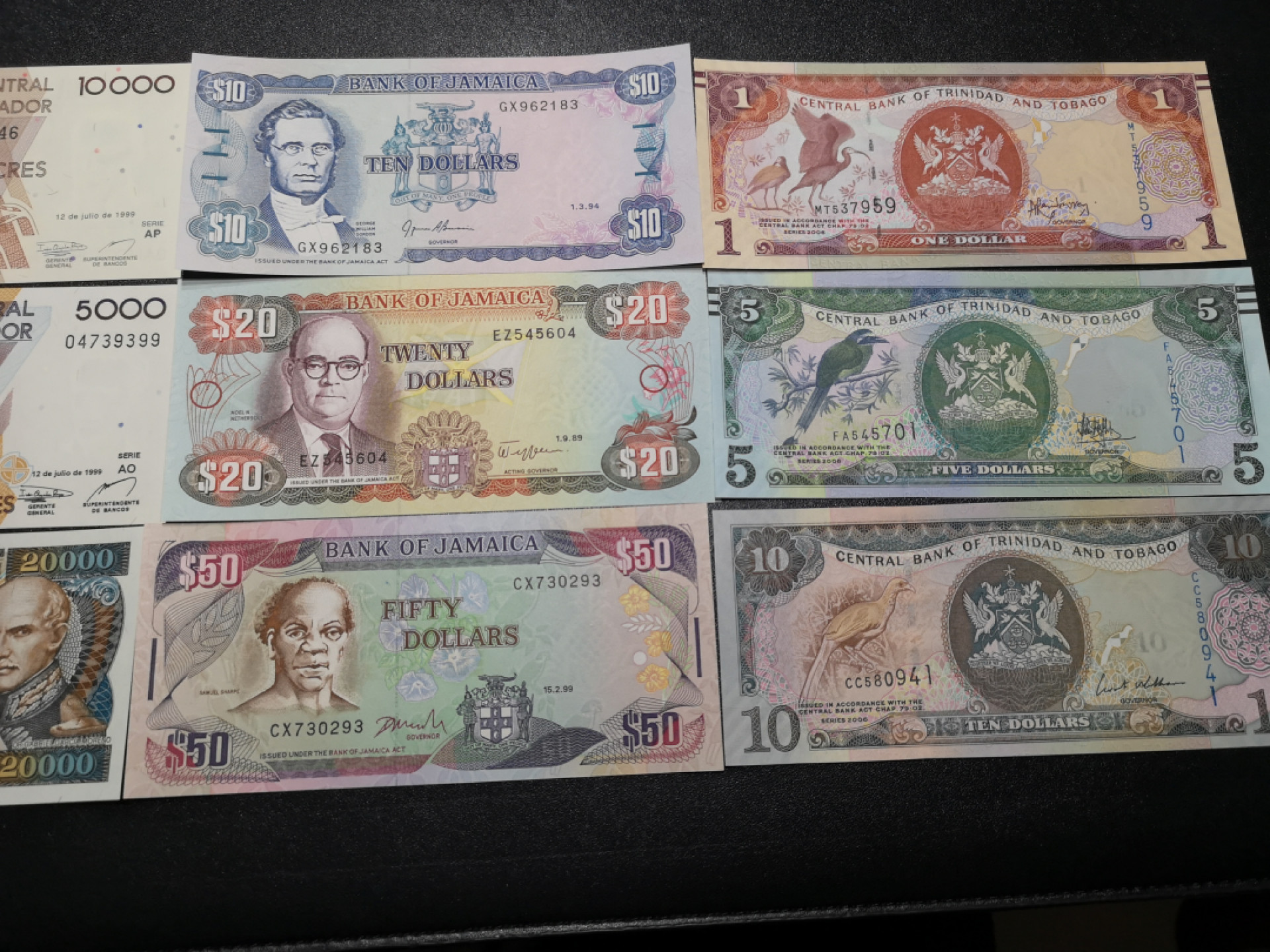 《外钞收藏家》第一百五十五期拍卖 双连拍第二场（本期59件）） 古巴、厄瓜多尔、牙买加、多巴哥 每国三张小套 全新UNC