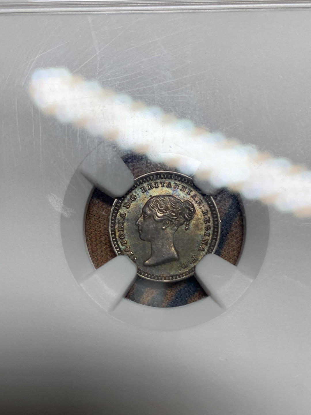 《竞宝斋》钱币微拍-第21场-本周日，周一2场连拍（全场顺丰包邮） 稀少NGC-MS61 完美细节  英国1843 年 维多利亚 1.5 便士银币