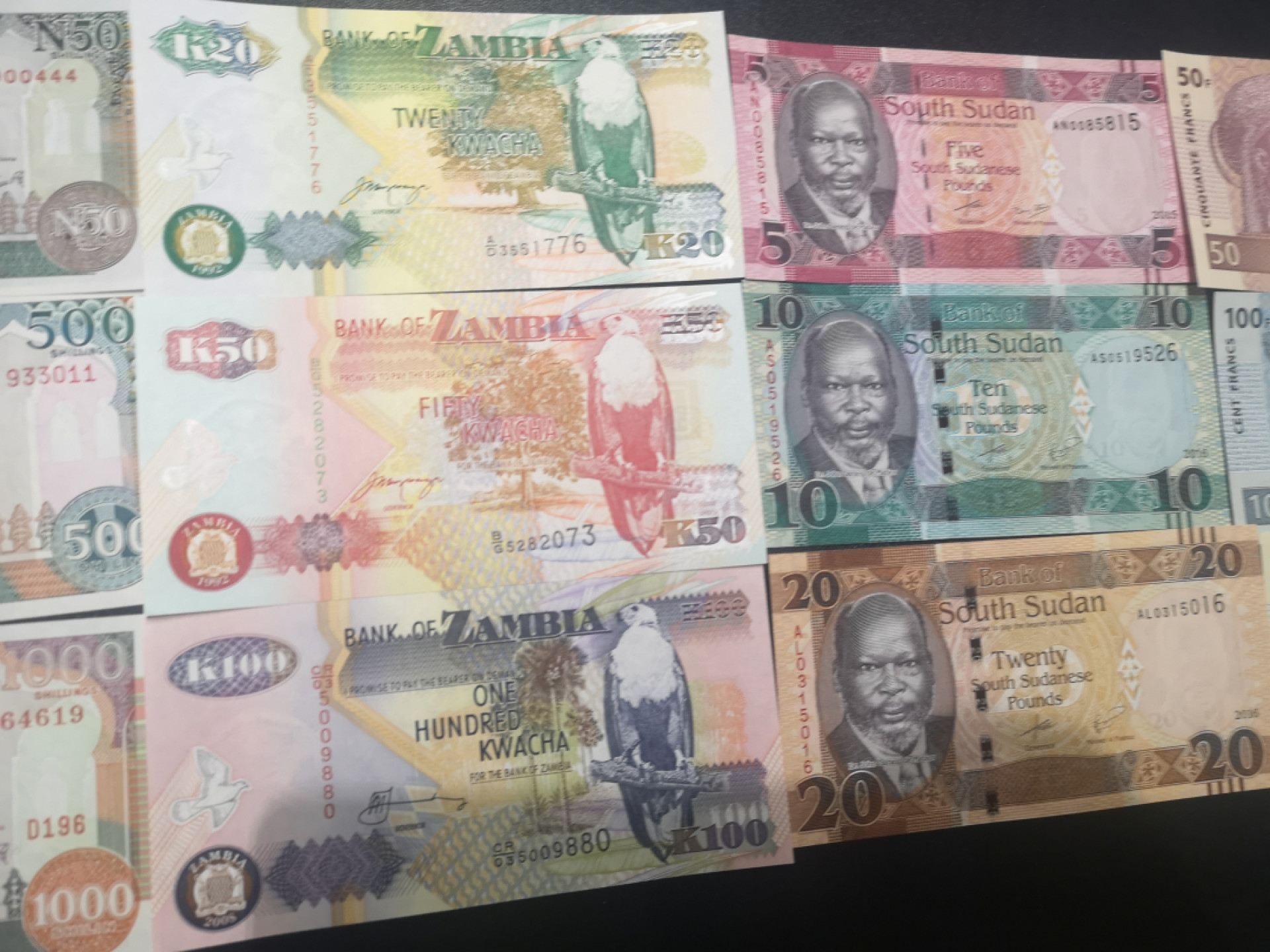 《外钞收藏家》第一百五十五期拍卖 双连拍第二场（本期59件）） 厄立特里亚、索马里亚、南苏丹、刚果 每国三张小套 全新UNC