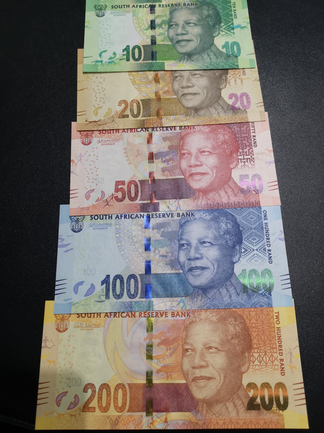 《外钞收藏家》第一百五十五期拍卖 双连拍第二场（本期59件）） 南非流通版 一套5张 全新UNC