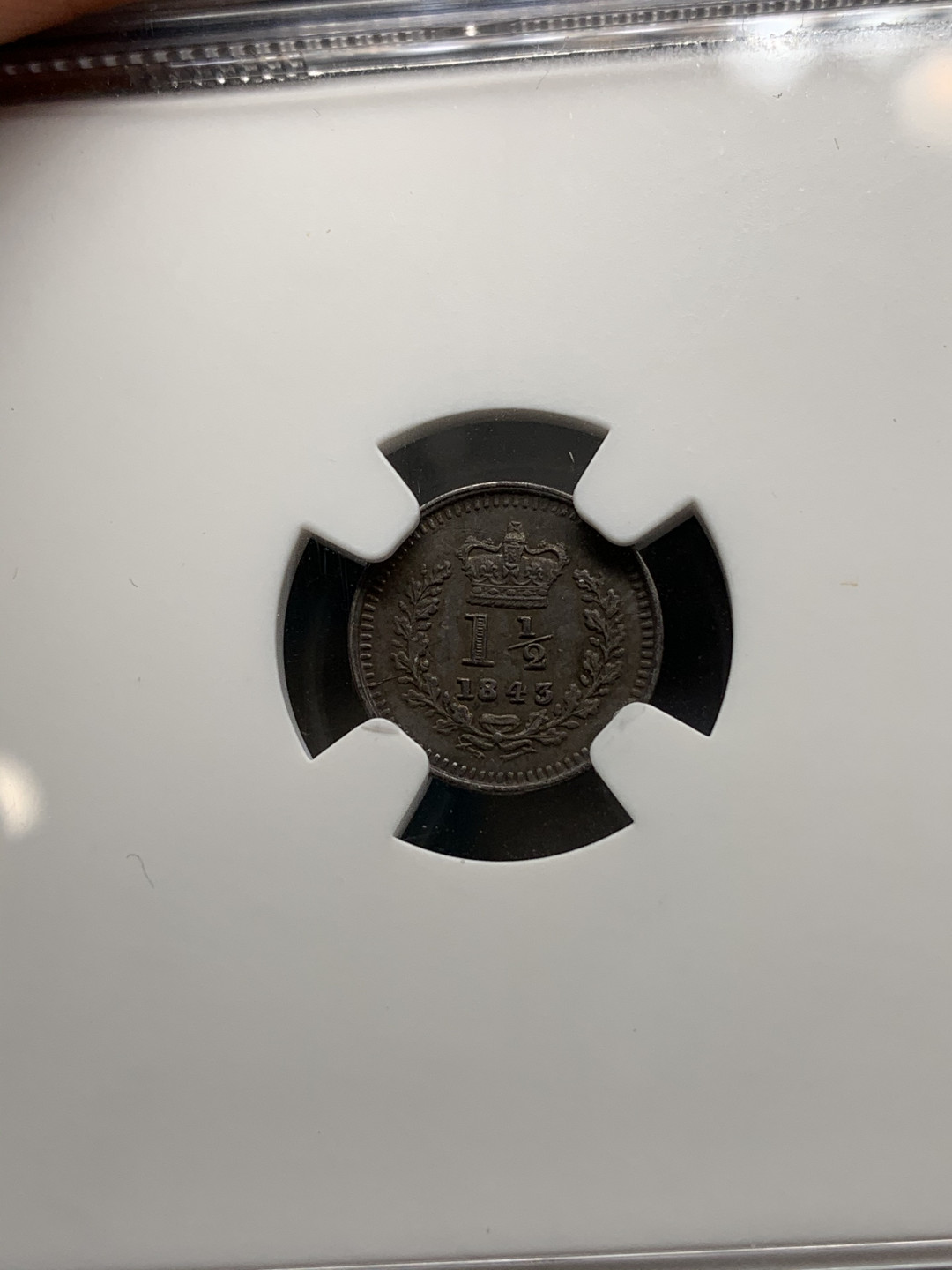 《竞宝斋》钱币微拍-第21场-本周日，周一2场连拍（全场顺丰包邮） 稀少NGC-MS61 完美细节  英国1843 年 维多利亚 1.5 便士银币