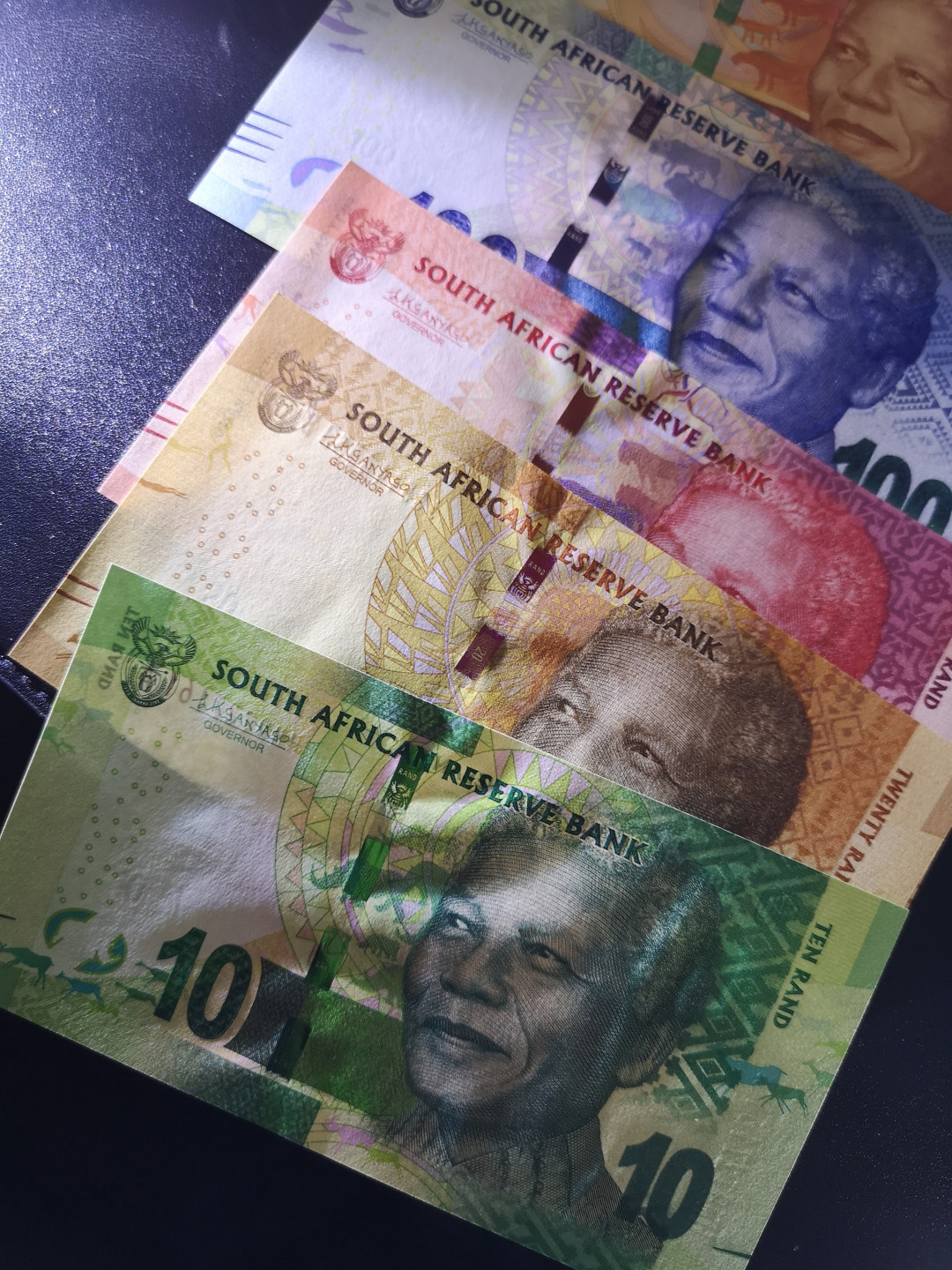 《外钞收藏家》第一百五十五期拍卖 双连拍第二场（本期59件）） 南非流通版 一套5张 全新UNC