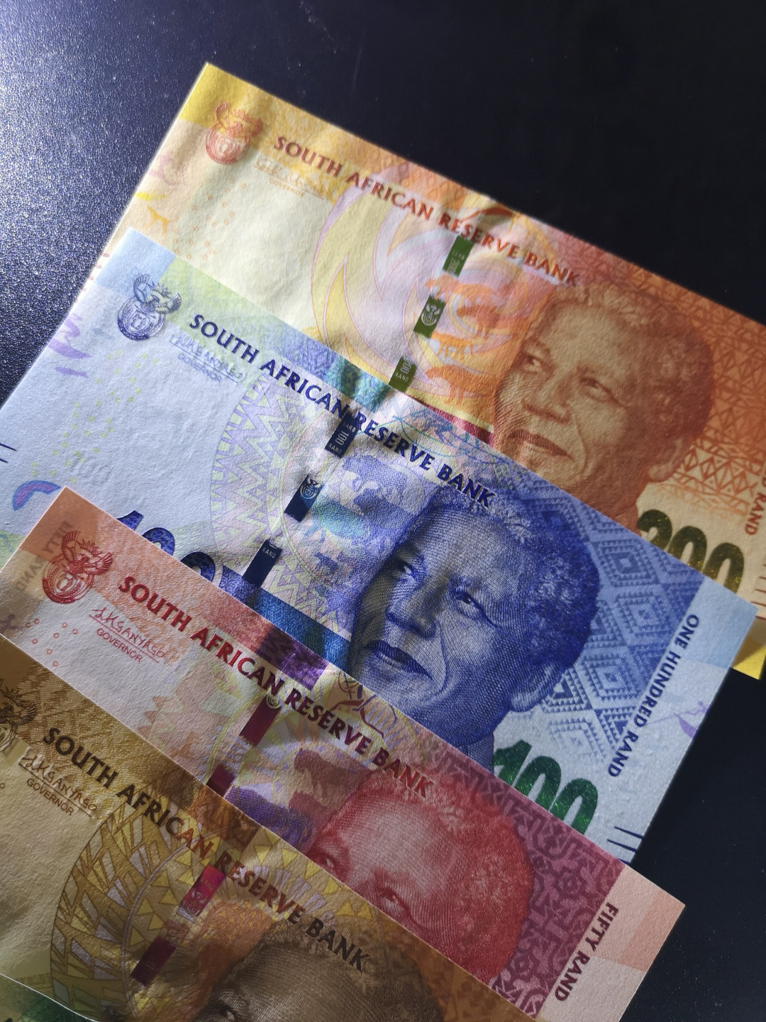 《外钞收藏家》第一百五十五期拍卖 双连拍第二场（本期59件）） 南非流通版 一套5张 全新UNC