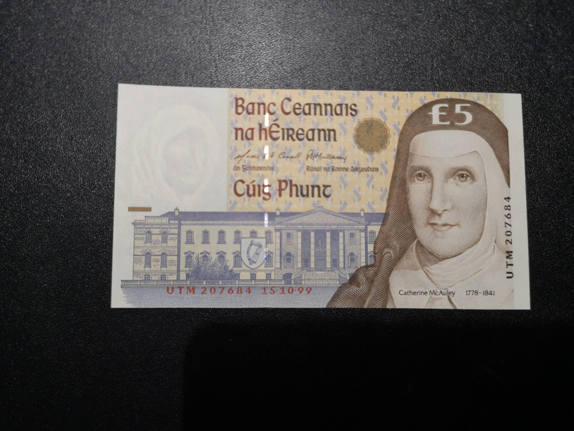《外钞收藏家》第一百五十五期拍卖 双连拍第二场（本期59件）） 199年爱尔兰末版5镑 全新UNC