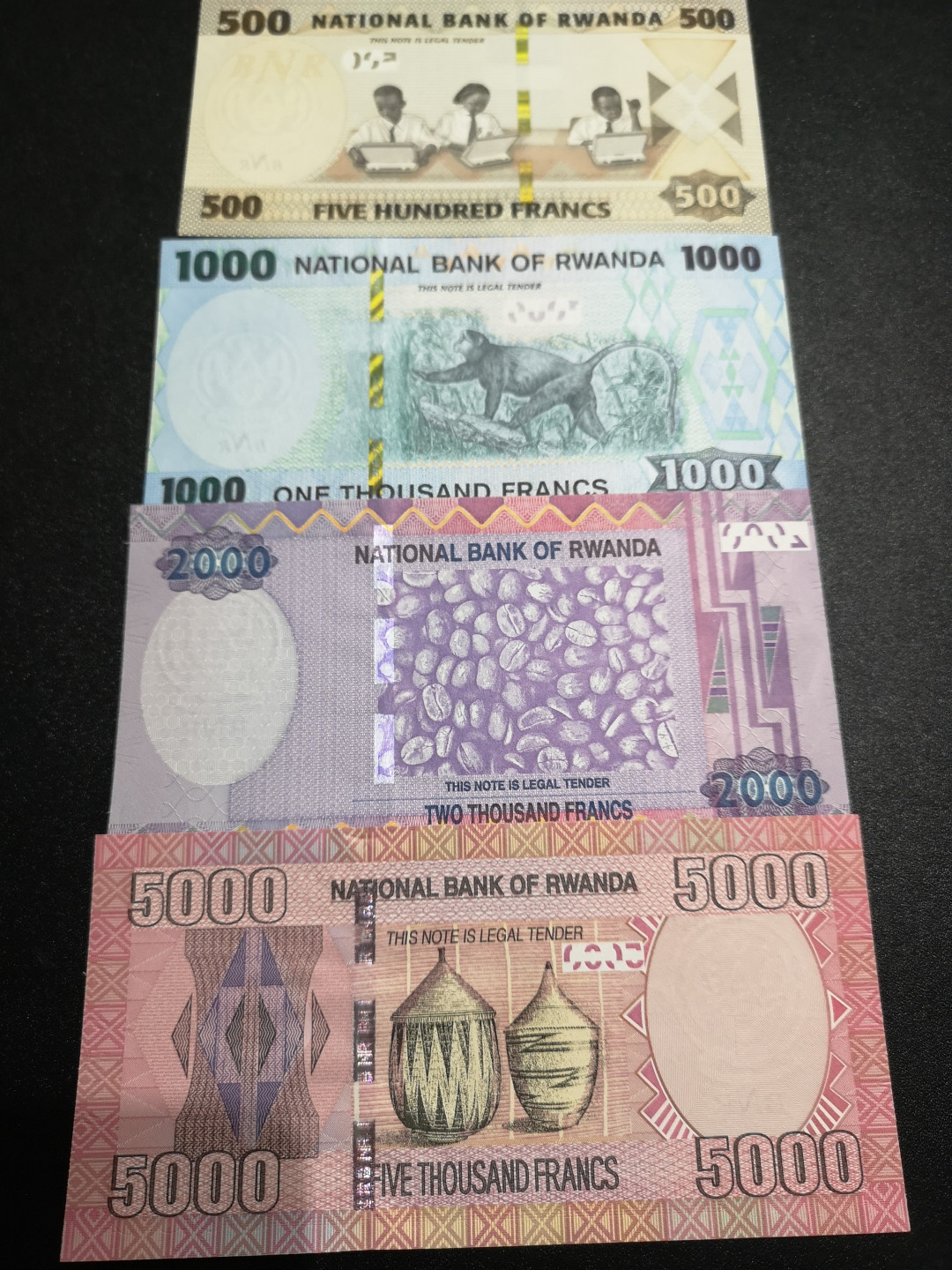 《外钞收藏家》第一百五十五期拍卖 双连拍第二场（本期59件）） 卢旺达一套4张 全新UNC