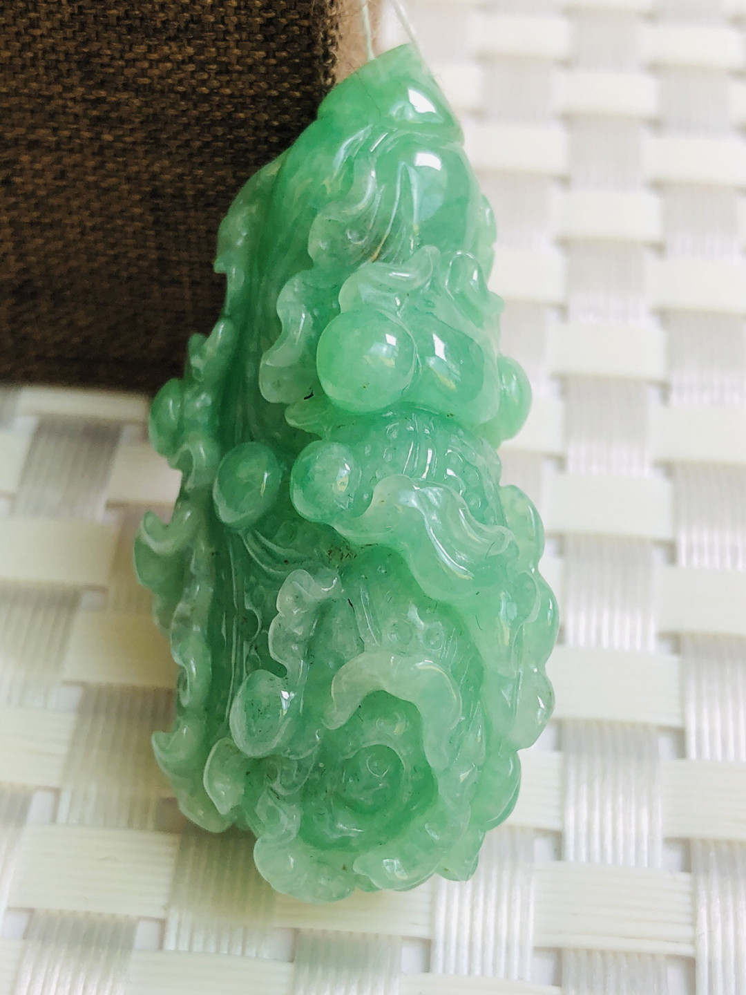 精品评级币，精品翡翠 天然翡翠糯种满绿白菜吊坠带证书