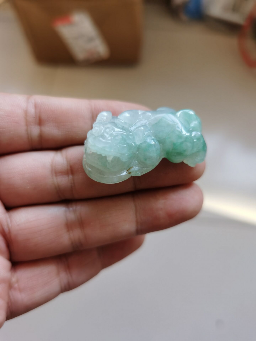 精品评级币，精品翡翠 天然翡翠糯冰种貔貅带证书