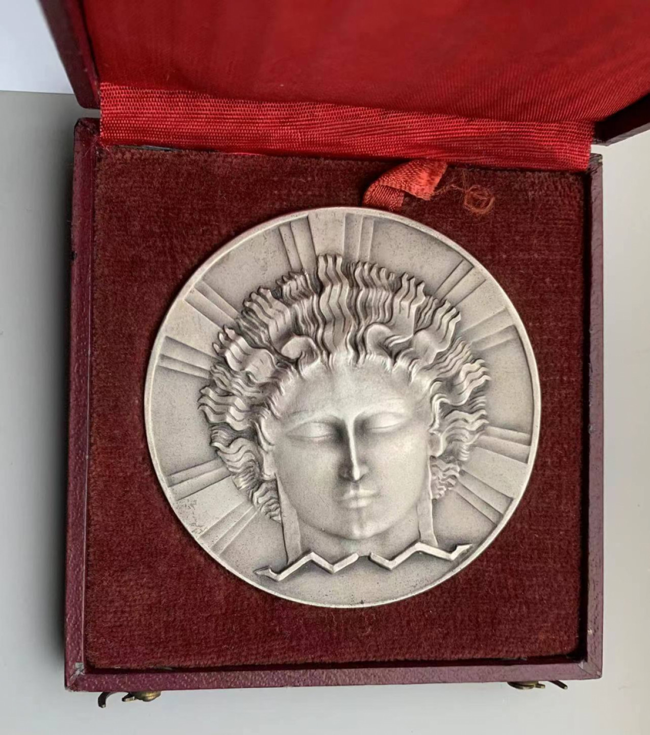 麦朵尔艺术第二十八场拍卖 #装饰风格#P.M.Damman～法国电力工业银原盒章 