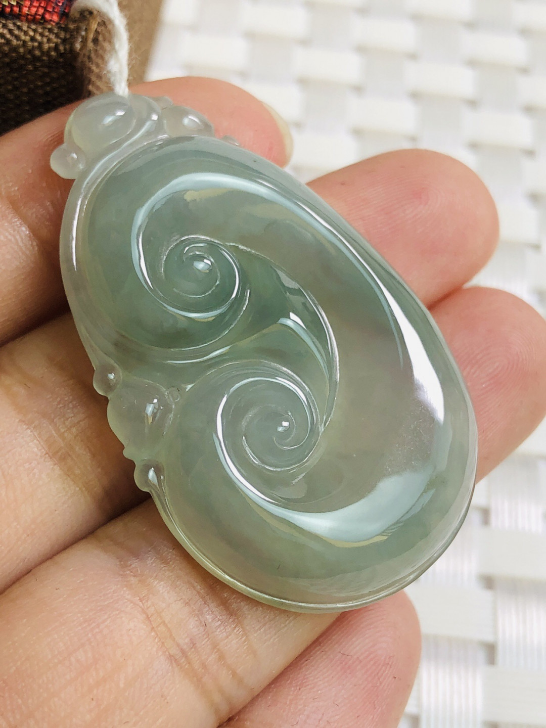 精品评级币，精品翡翠 天然翡翠糯冰种芙蓉底如意吊坠