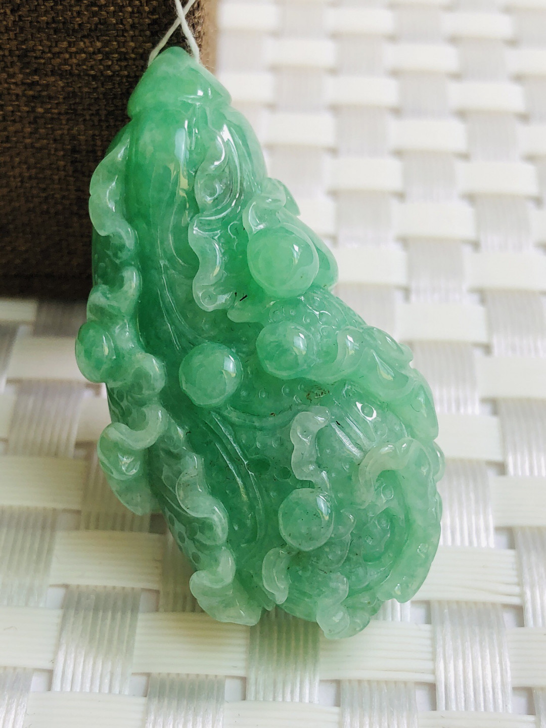 精品评级币，精品翡翠 天然翡翠糯种满绿白菜吊坠带证书