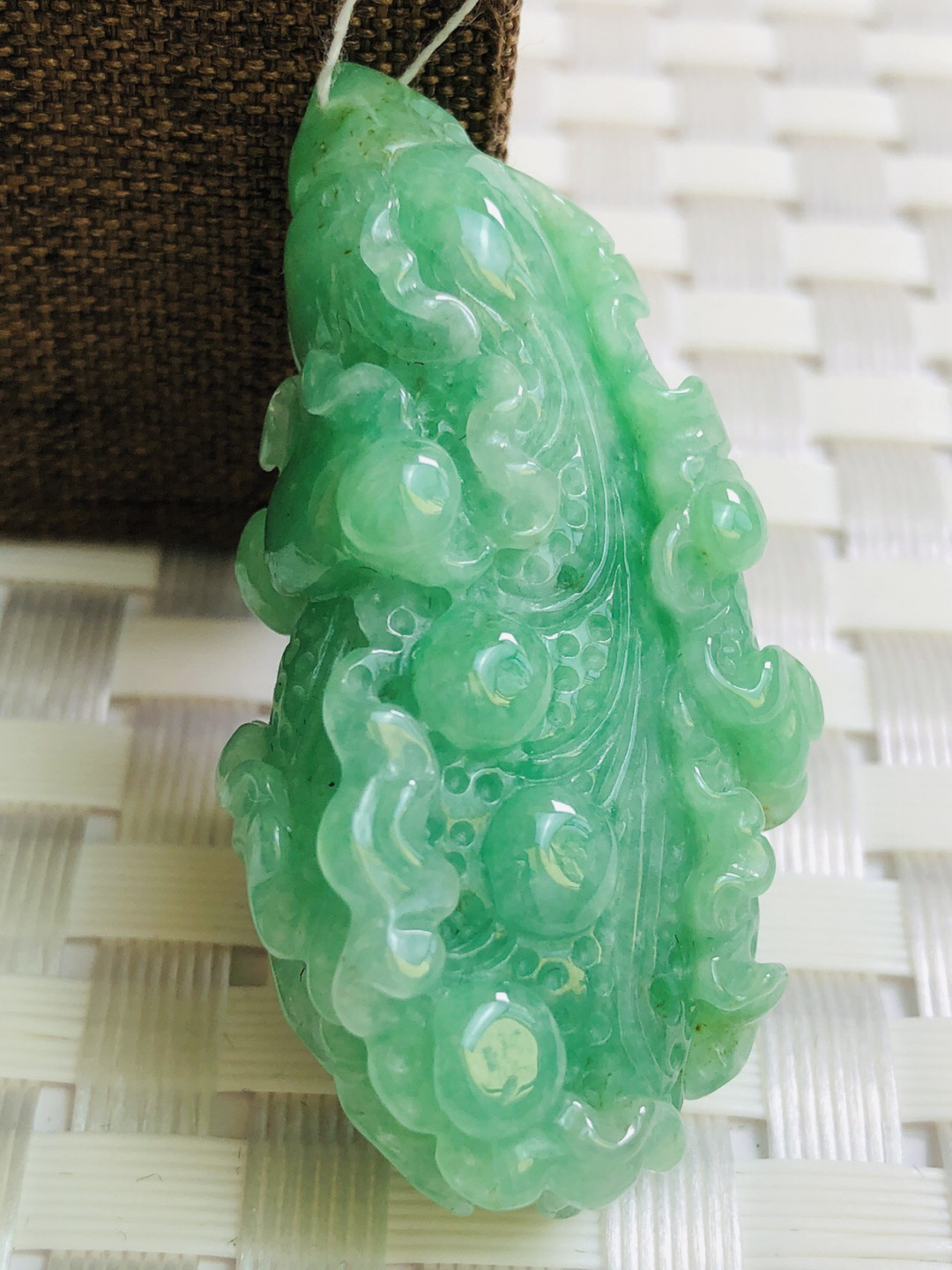 精品评级币，精品翡翠 天然翡翠糯种满绿白菜吊坠带证书