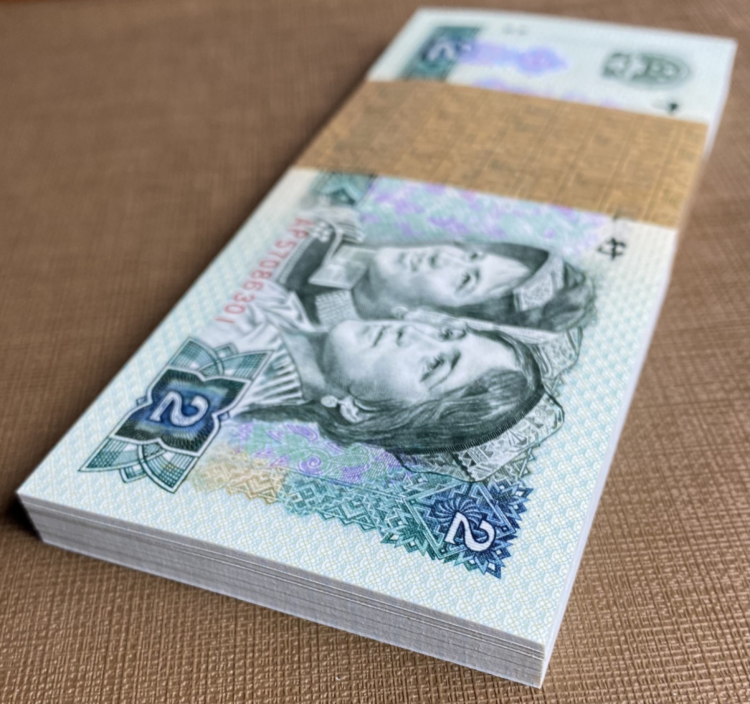 大黄蜂拍卖第36期 802绿钻裸币刀货AP57086301百连，绝品无斑