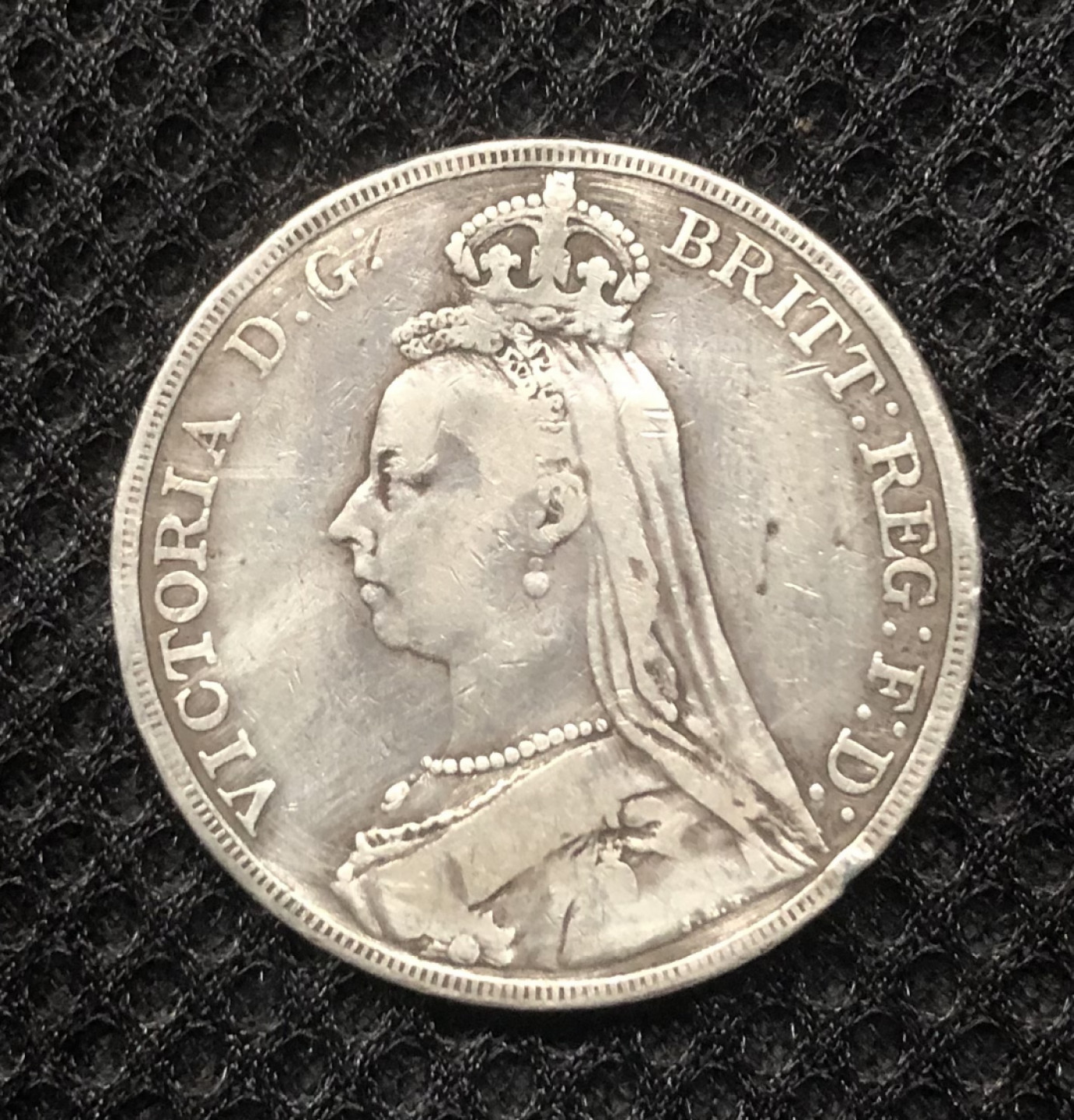 【保诚微拍】第4拍 世界钱币拍卖，88拍！ 英国 维多利亚女王 1890年 克朗 马剑 大银币-6