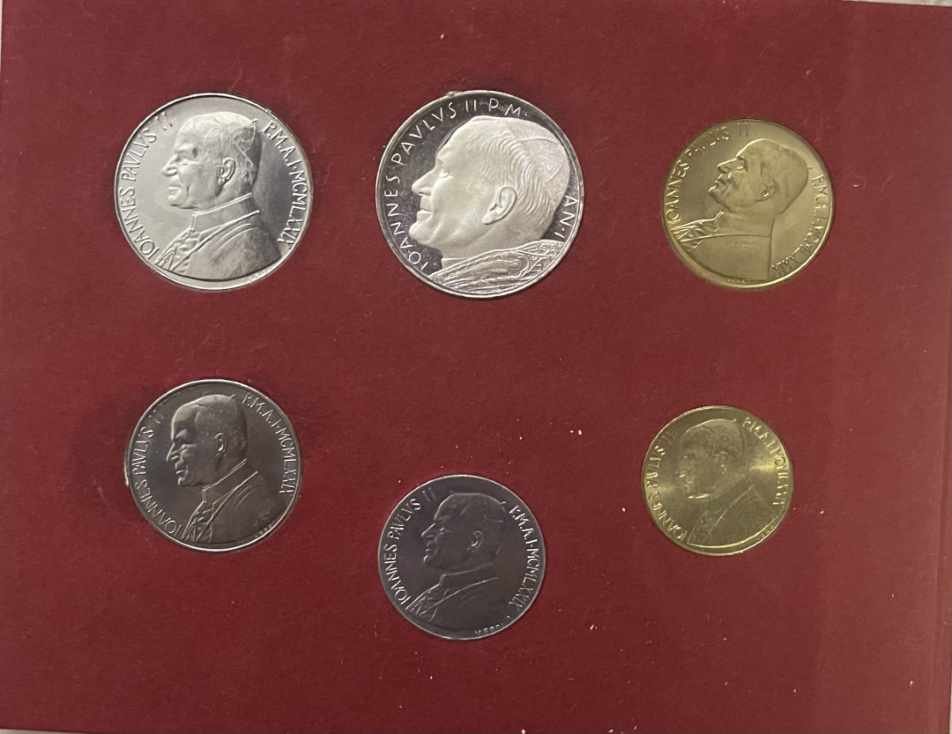 【丑猫1226】今晚7点整，全自动快拍。 梵蒂冈1979年官方套币(500银币PL)