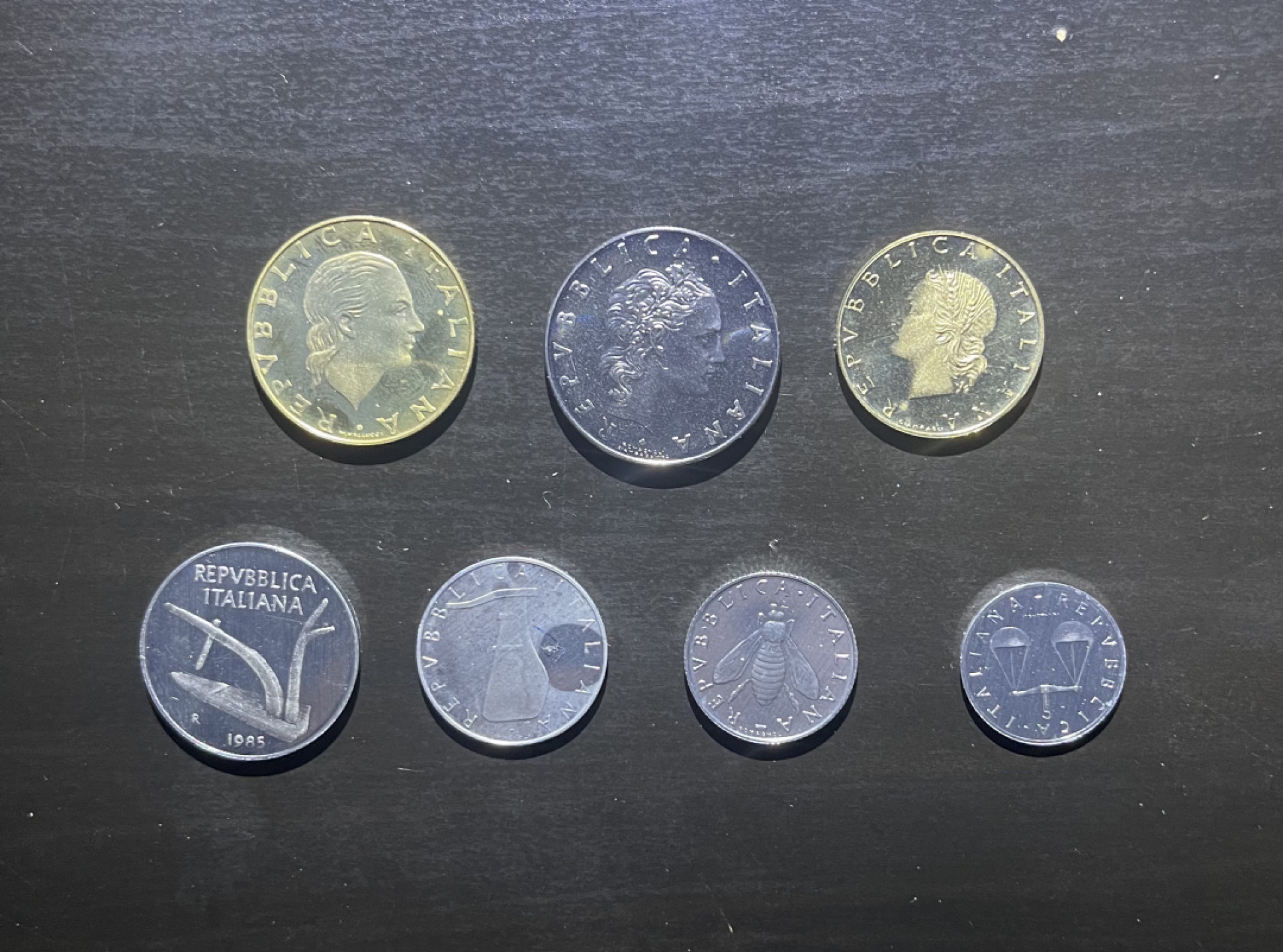 【丑猫1226】今晚7点整，全自动快拍。 意大利1985年里拉7枚(可配纸币)