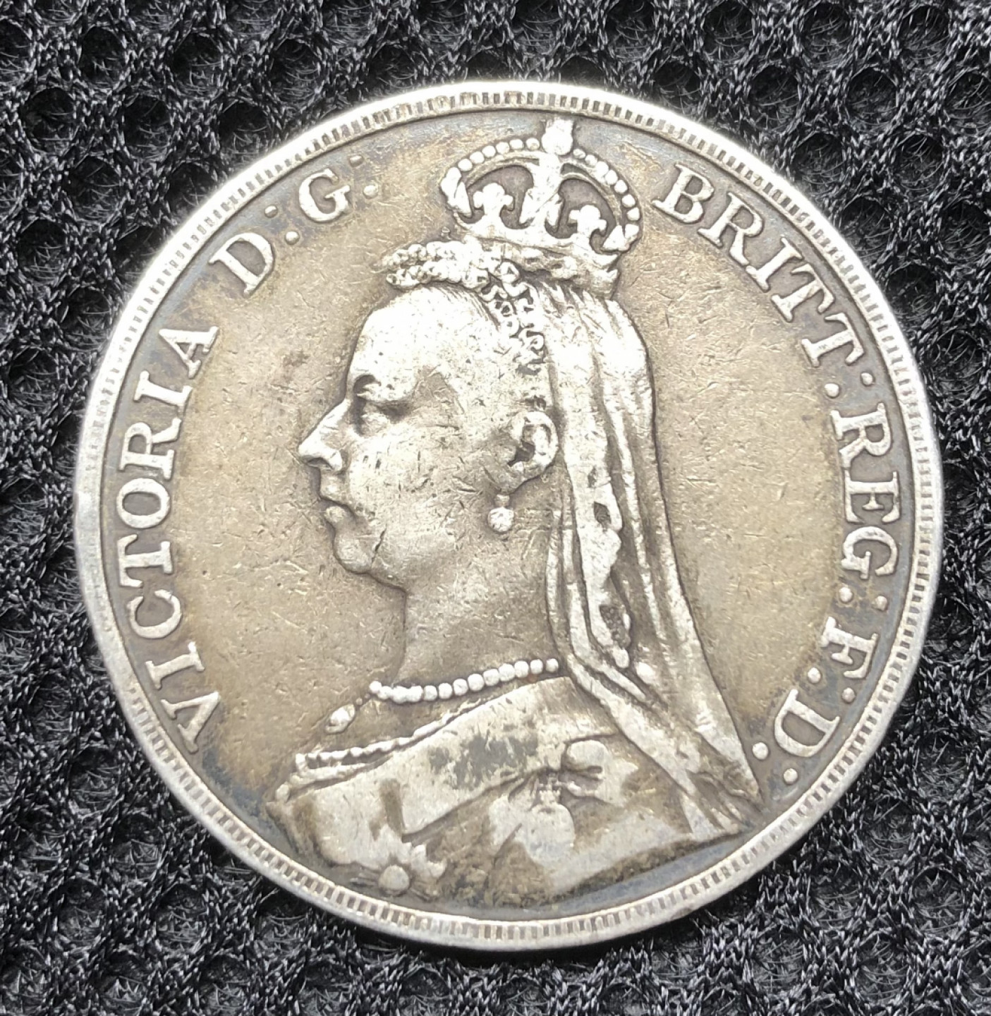 【保诚微拍】第4拍 世界钱币拍卖，88拍！ 英国 维多利亚女王 1889年 克朗 马剑 大银币-1