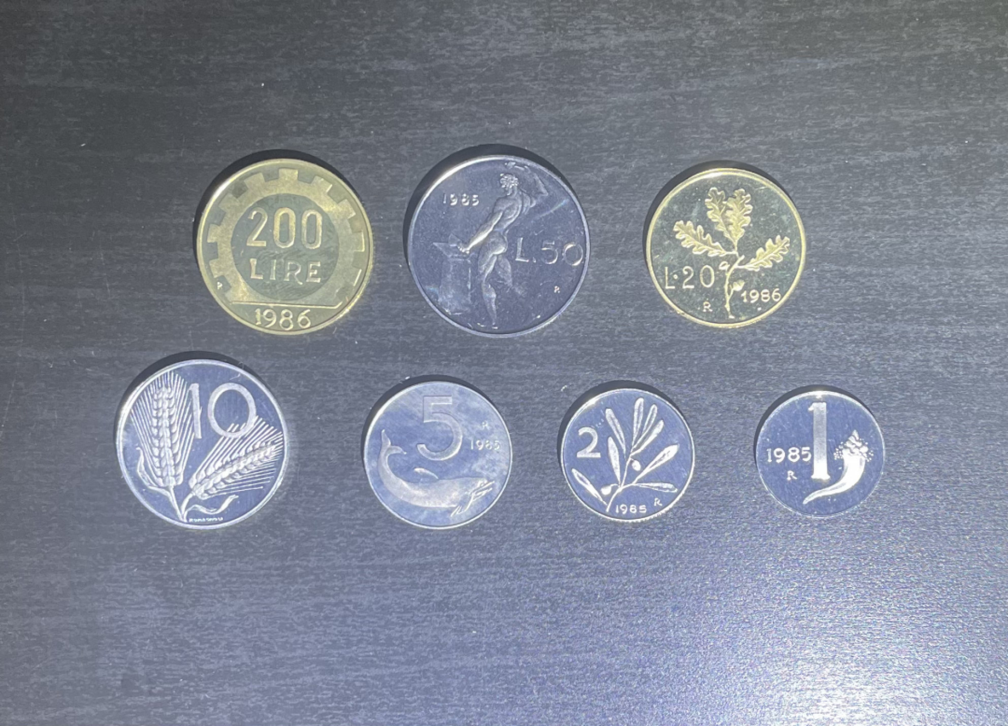 【丑猫1226】今晚7点整，全自动快拍。 意大利1985年里拉7枚(可配纸币)