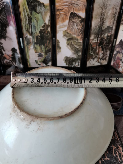 海弟收藏专场 民末大菠萝盘一个，全品无磕碰，细节品相如图所示，一物一图中拍按图发货，保真包老假一赔十，售出非假不退不换！