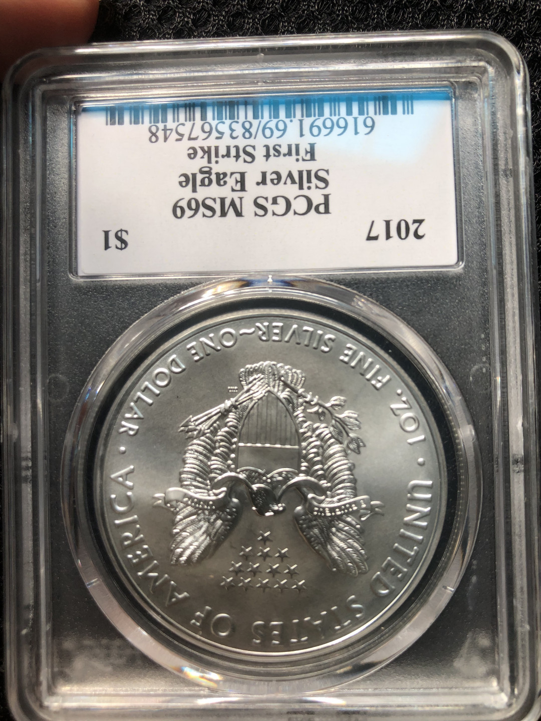 【保诚微拍】第4拍 世界钱币拍卖，88拍！ 【PCGS MS69 首期版 】【总统权力交接纪念版 少有 】美国 2017年 行走女神 鹰洋  1盎司 银币（31.1克 0.999银）