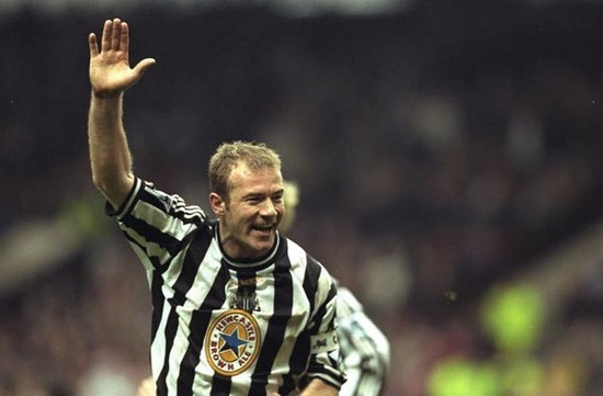 零元拍：英超第一射手阿兰·希勒（Alan Shearer）亲笔签名球衣 带官方认证证书