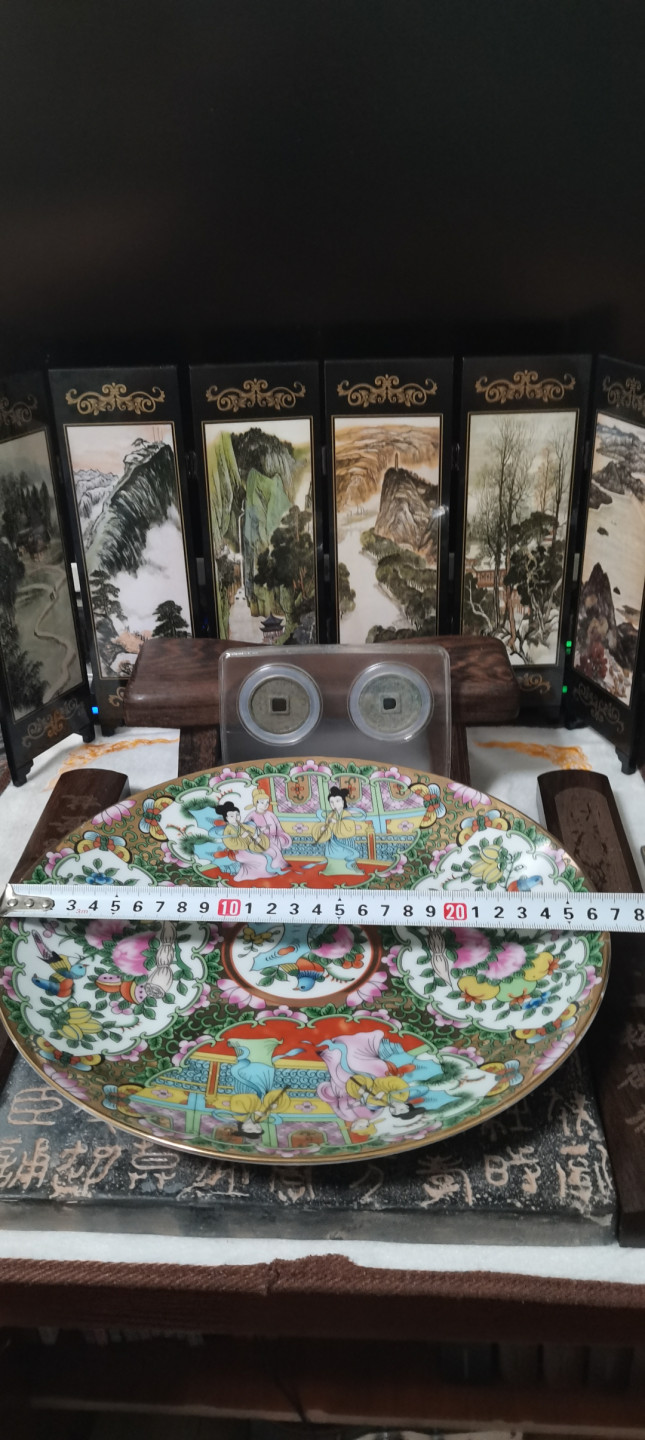 海弟收藏专场 七八十年代描金花鸟人物广彩盘子一个，全品无磕碰，细节品相如图所示，一物一图中拍按图发货，保真包老假一赔十，售出非假不退不换！