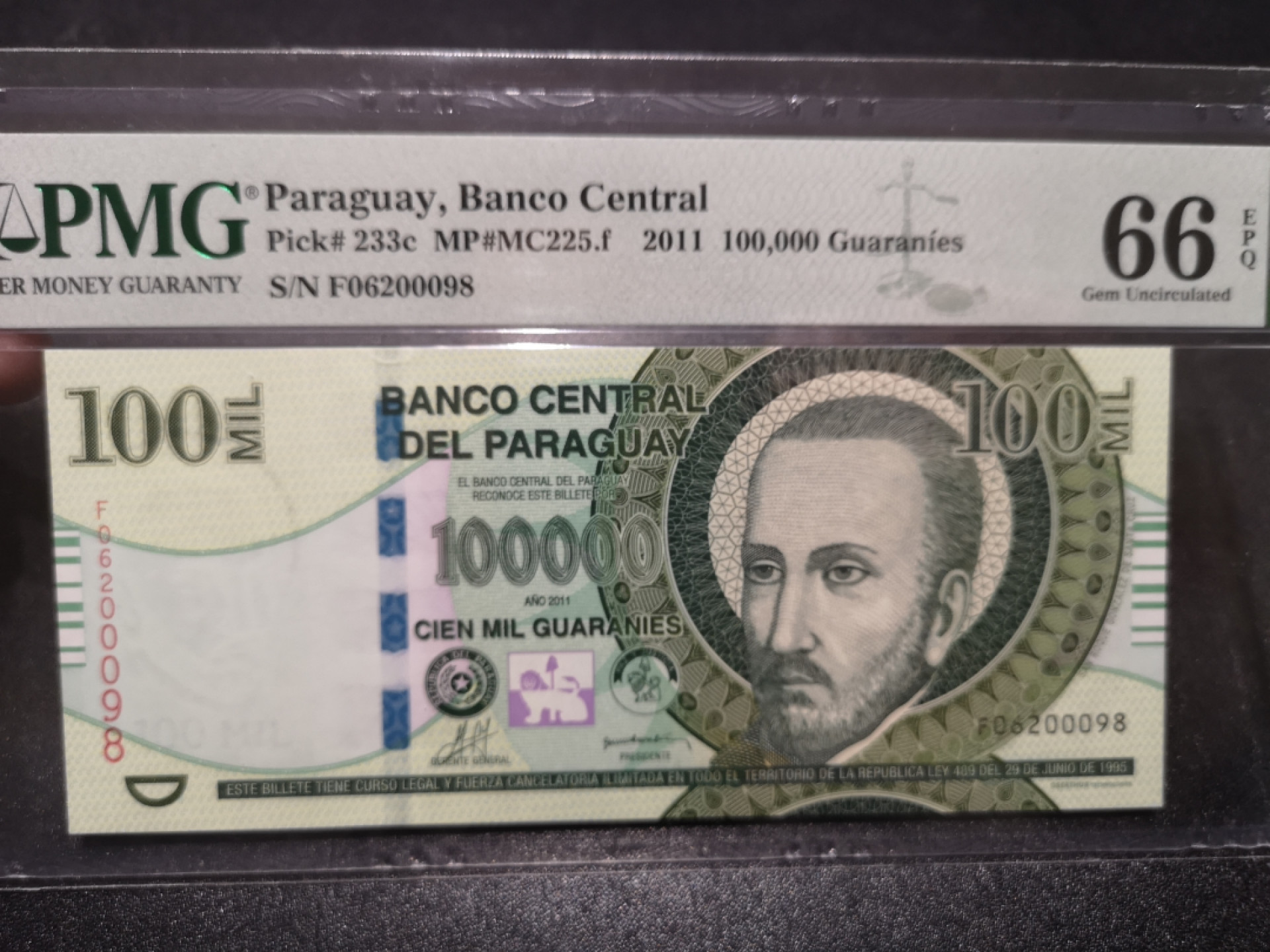 《外钞收藏家》第一百五十七期拍卖（本期62件）（连拍场） 2011年巴拉圭10万 PMG66 无47靓号