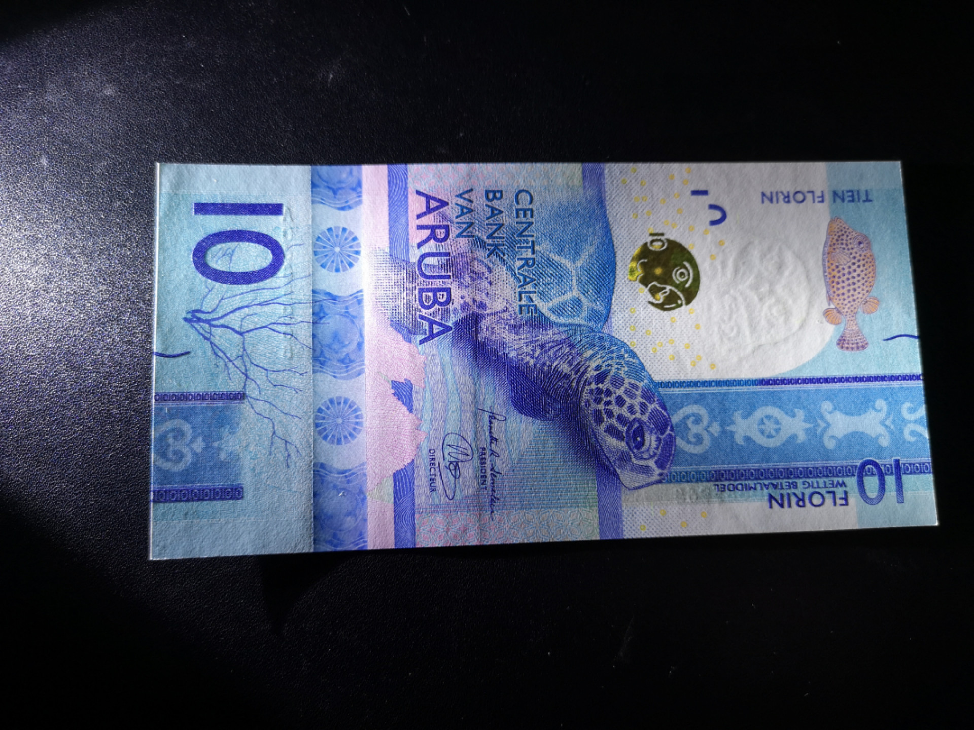 《外钞收藏家》第一百五十七期拍卖（本期62件）（连拍场） 阿鲁巴最新版10 冠无47尾8 全新UNC