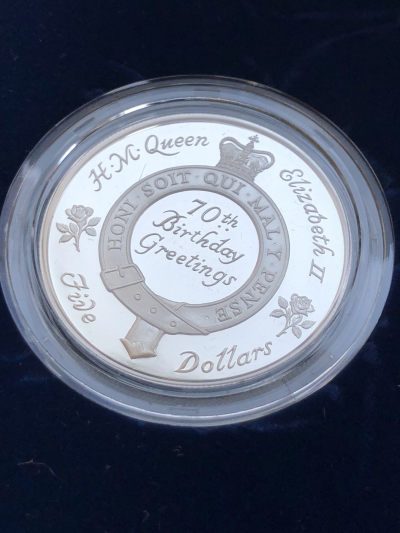 新西兰“英女王诞辰70周年”20元加盖纪念钞盒装UNC（含5元纪念银币）ER000372（发行量3000枚）