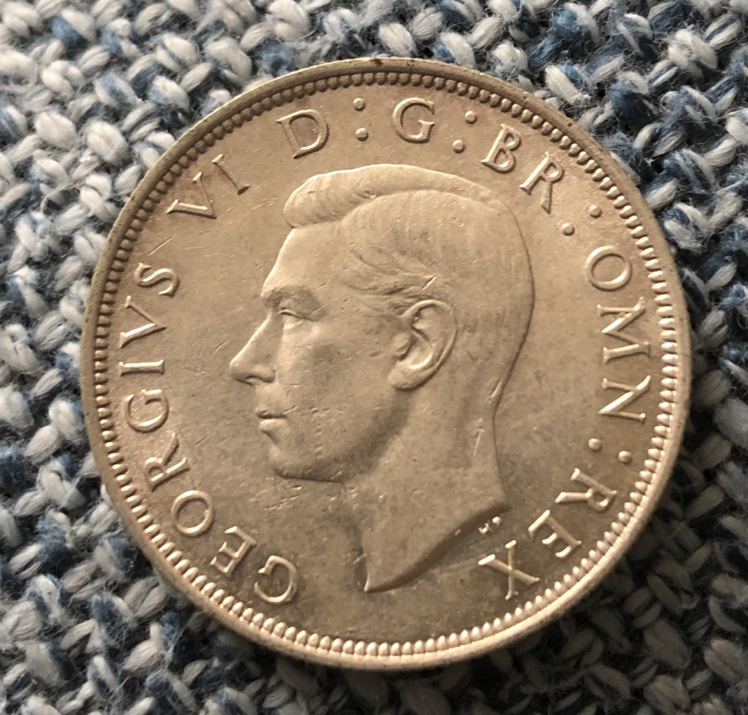 【保诚微拍】第4拍 世界钱币拍卖，88拍！ 英国 乔治六世 1945年 半克朗 银币（14克 0.5银）UNC品