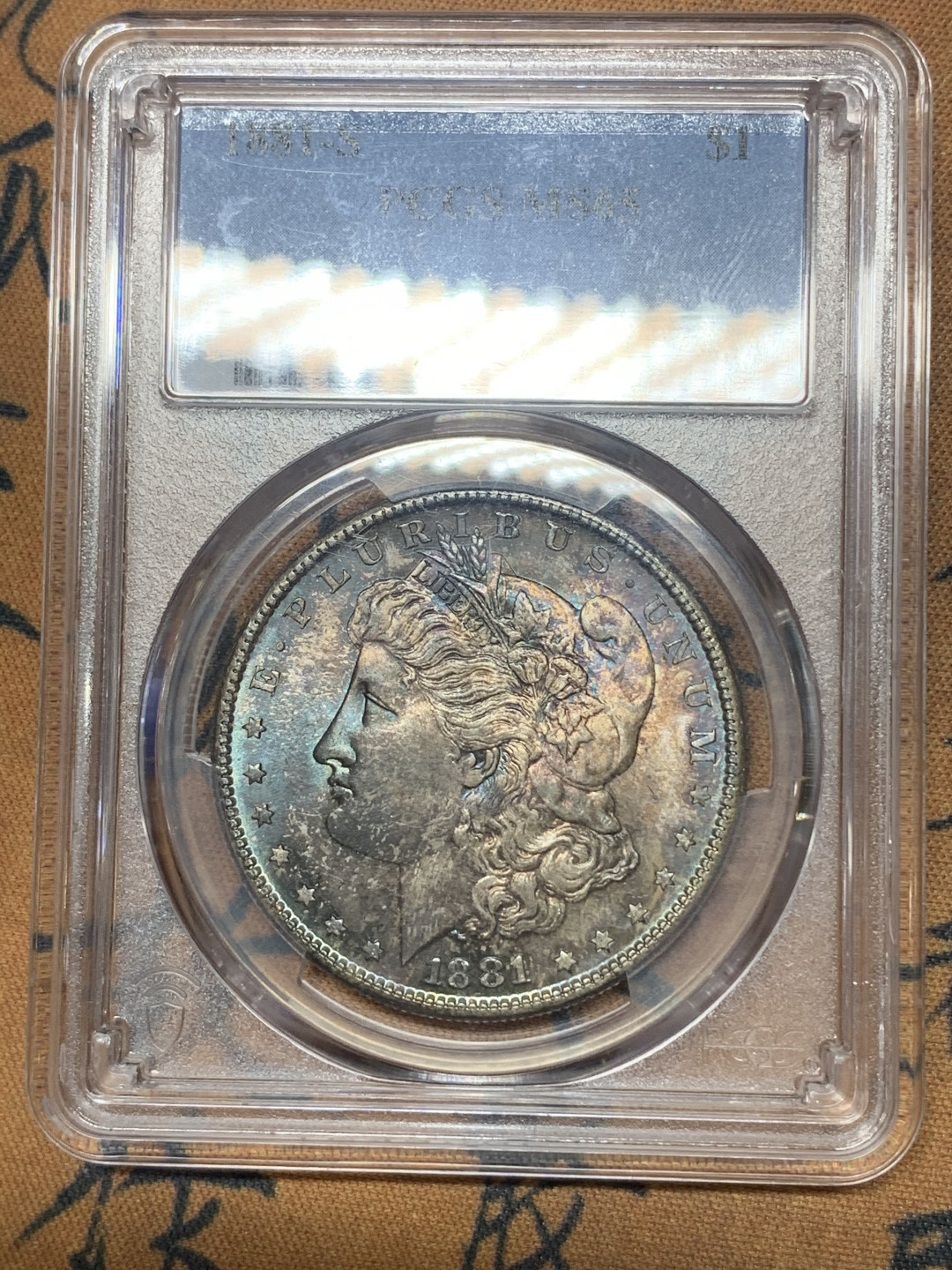 《竞宝斋》钱币微拍-第23场（全场顺丰包邮） pcgs-ms65 1881年美国摩根银元  卷首币 紫罗兰五彩包浆 状态极佳 实物绝美 