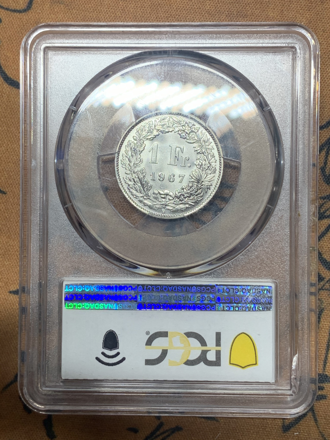 《竞宝斋》钱币微拍-第23场（全场顺丰包邮） PCGS-MS67 瑞士 1967B 1法郎 女神 银币 转光强烈 构图精美 高分小辅币，关门银币 背部支撑位置有损