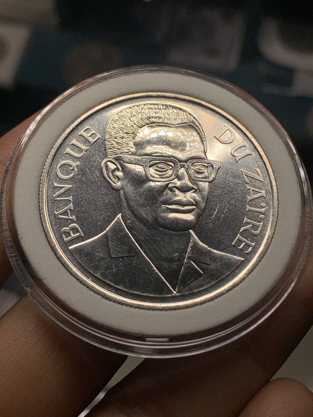 《竞宝斋》钱币微拍-第23场（全场顺丰包邮） 扎伊尔 1975年 925大银币一对 珍稀动物 黑猩猩和霍加皮 28.28克+35克=63.28克