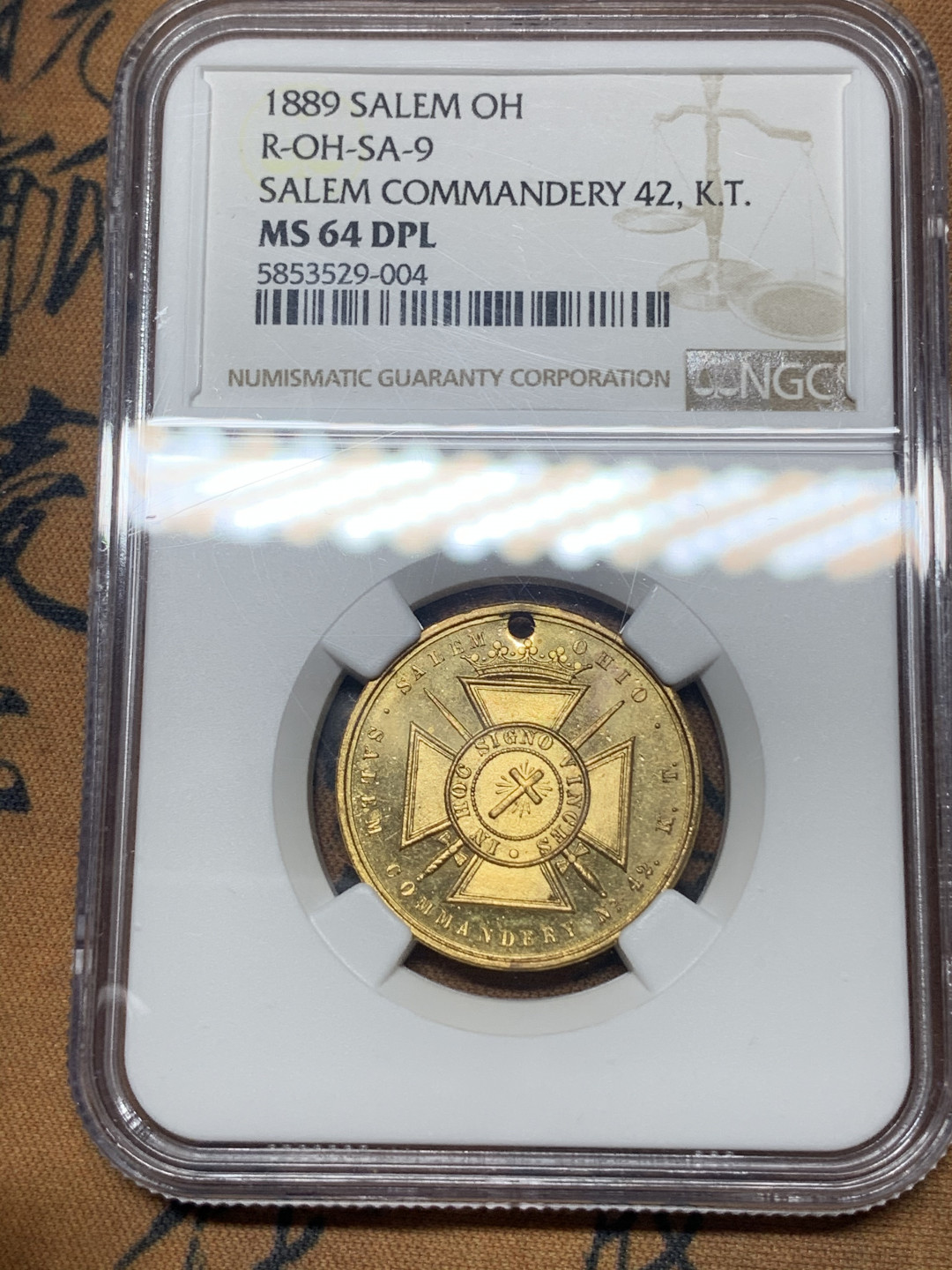 《竞宝斋》钱币微拍-第23场（全场顺丰包邮） ngc-ms64dpl 1889年美国镀金奖章 纪念圣殿骑士团华盛顿朝圣之旅 高分双面小镜子 ngc给章dpl非常不容易 圣殿骑士团的历史可追溯到1119年 十字军东征时期 数据库唯一评级 极稀历史文物章 6101685-004