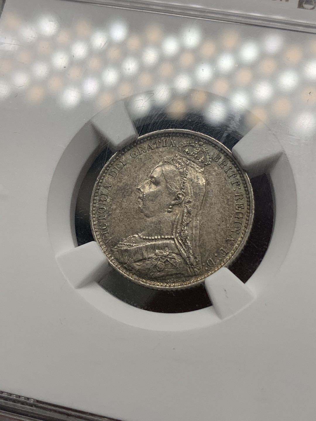 《竞宝斋》钱币微拍-第23场（全场顺丰包邮） NGC MS63 英国 1887年 维多利亚 高冠 少见6便士银币 原味包浆