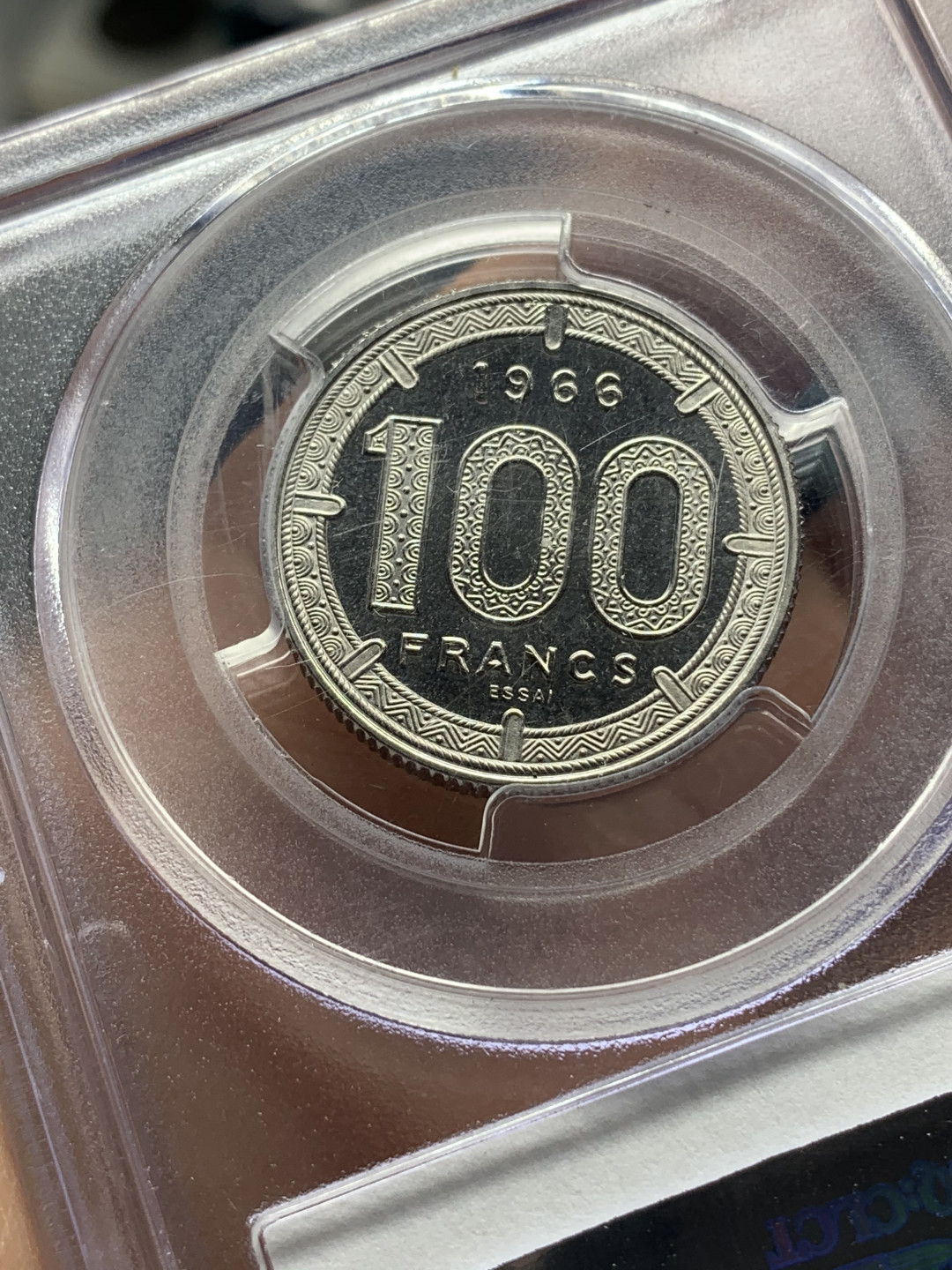 《竞宝斋》钱币微拍-第23场（全场顺丰包邮） PGCS-SP67 稀少 中非1966年 顶级分数 100法郎 加厚样币