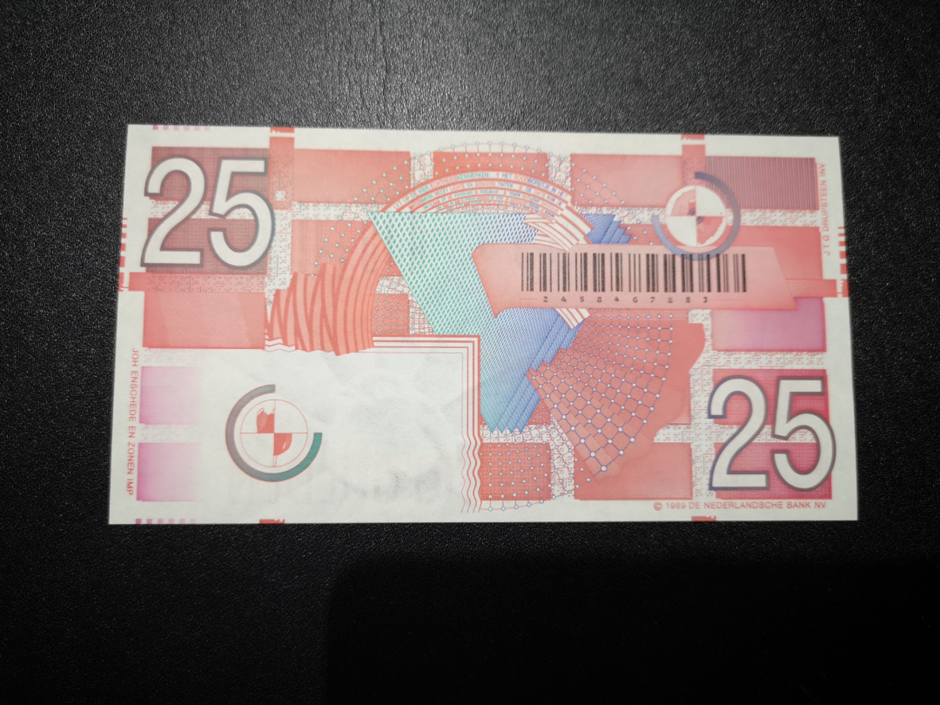 《外钞收藏家》第一百五十八期拍卖（本期111件） 荷兰齿轮版25盾 全新UNC