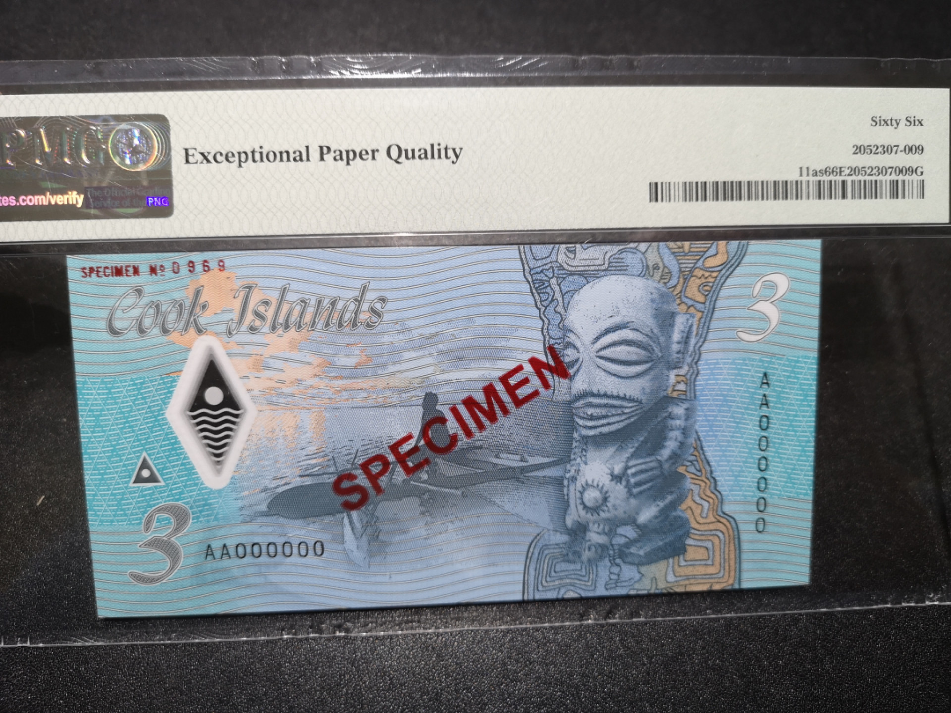 《外钞收藏家》第一百五十八期拍卖（本期111件） 2021年库克群岛3元 样钞 PMG66 无47 靓号969