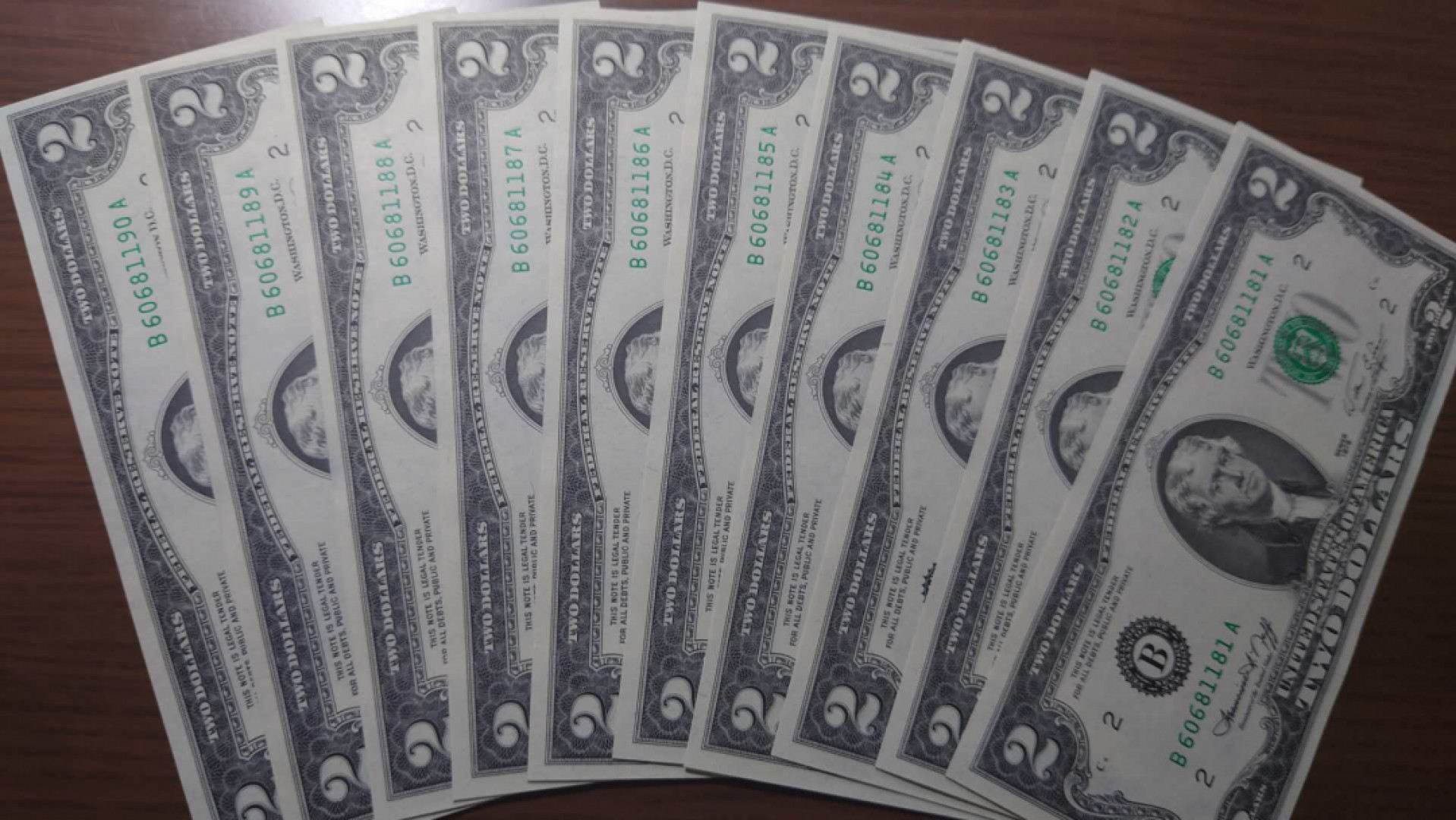 今晚八点半【囧羊收藏】精选微拍第43期暨2021年第三十四期 世界纸币精选 1976年美国2美元 标准十连号全程无47含尾88 全新UNC