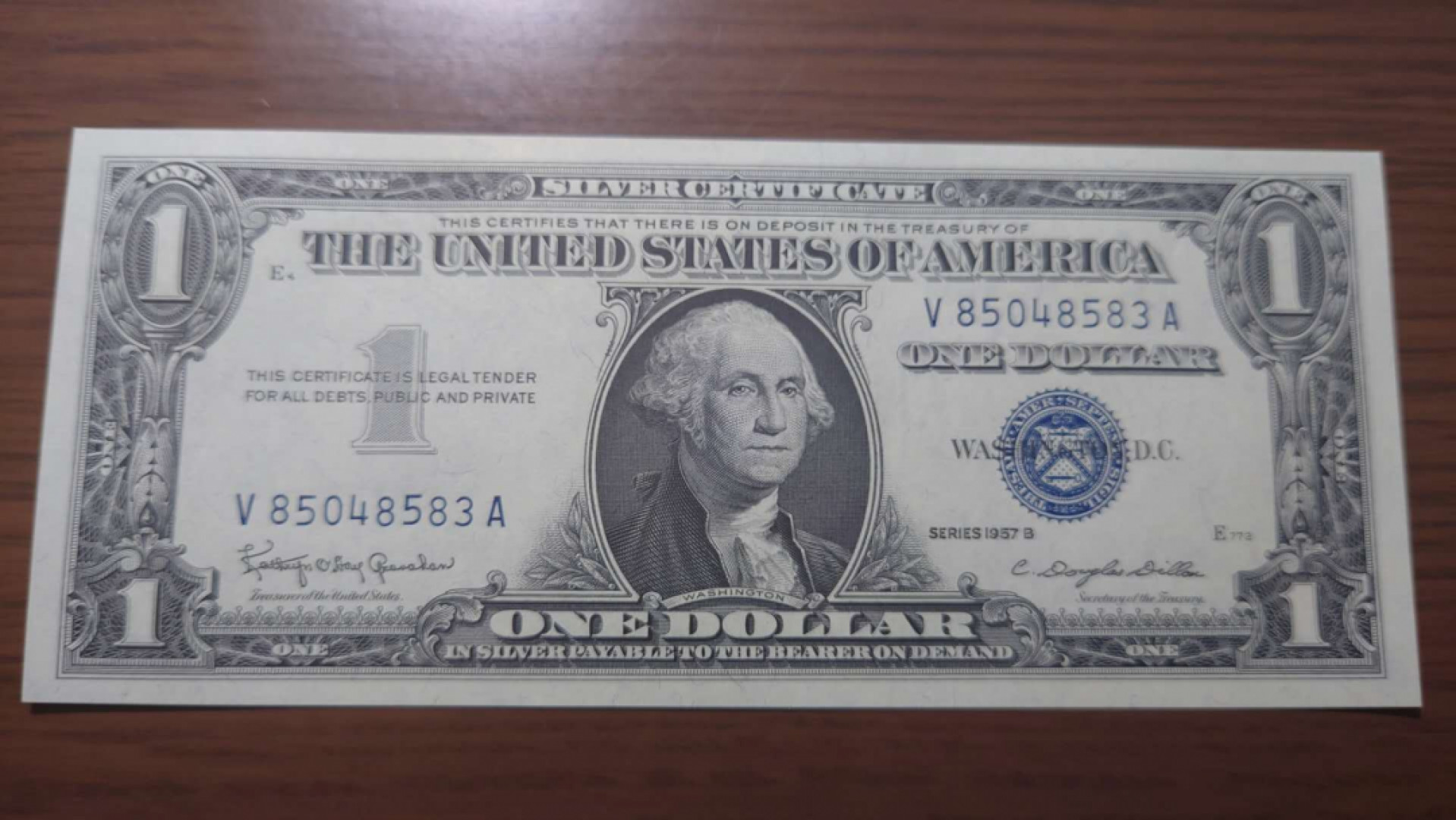 今晚八点半【囧羊收藏】精选微拍第43期暨2021年第三十四期 世界纸币精选 1957B美国1元  尾号583 全新UNC