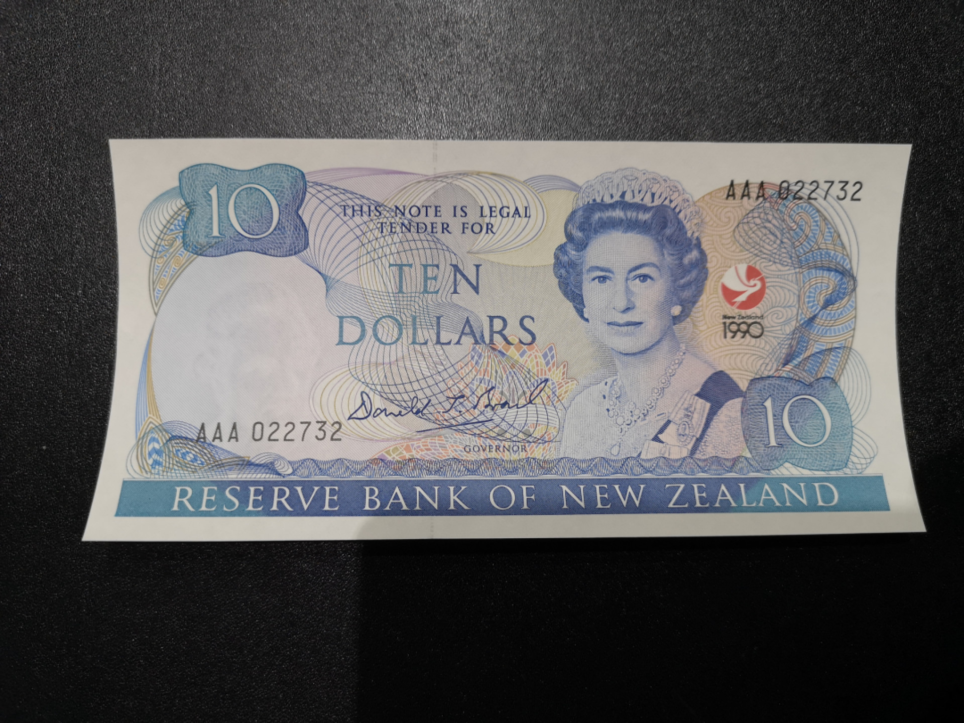 《外钞收藏家》第一百五十八期拍卖（本期111件） 1990年新西兰 AAA冠 10刀 全新UNC 纪念钞