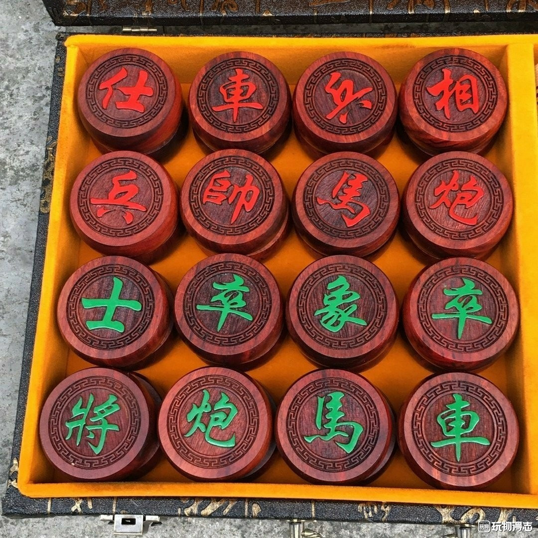 5.8大尺寸血檀象棋